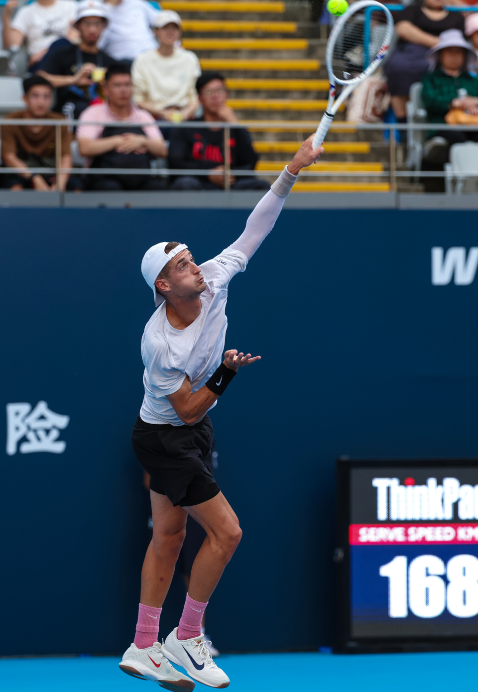 USQUh, bt, BzOrm USQUh, bt, BzOrm