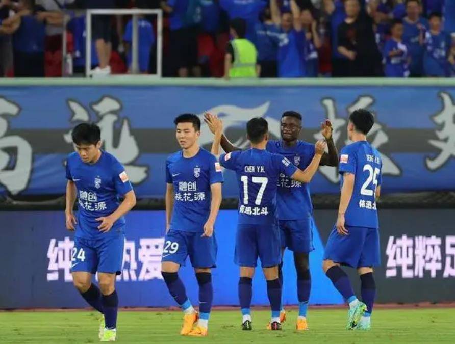 都想引进邓 都想引进邓